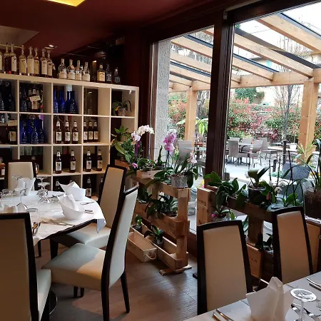 Thai Orchidee Restaurant&rooms 招待所